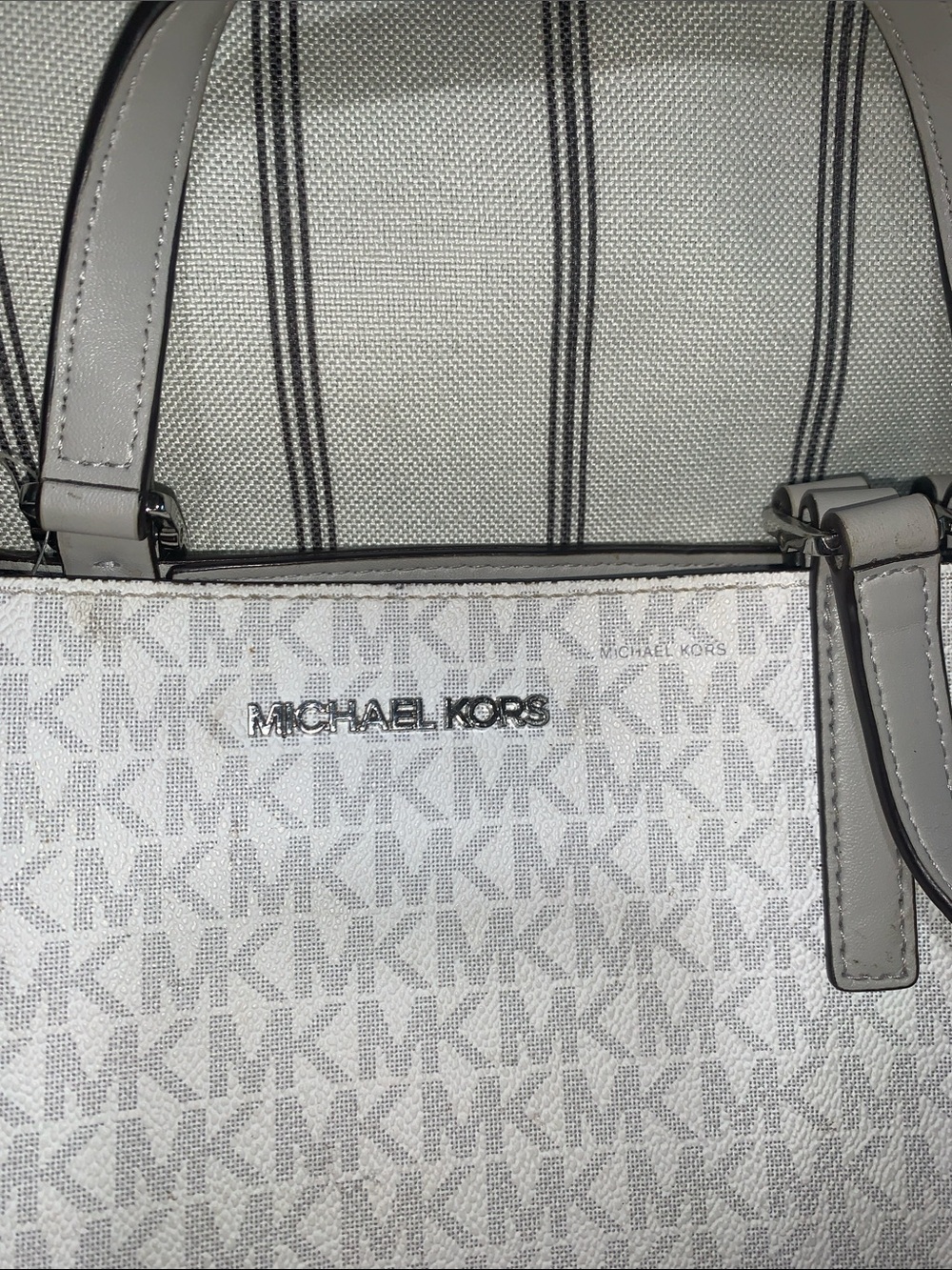 Michael Kors White and Light Gray MK Signature Tote - Picture 2 of 8